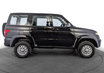 Новый УАЗ Patriot 2024 (4 фото)