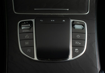 Подержанный автомобиль Mercedes-Benz GLC Coupe 2021 года (16 фото)