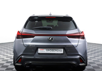 Подержанный автомобиль Lexus UX 2019 года (6 фото)