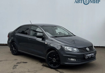 Подержанный автомобиль Volkswagen Polo Sedan 2015 года (3 фото)