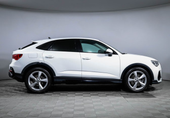 Подержанный автомобиль Audi Q3 Sportback 2020 года (4 фото)