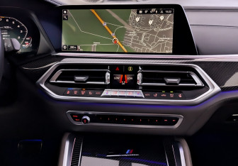 Подержанный автомобиль BMW X5 M 2020 года (15 фото)