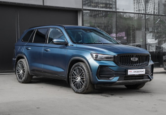 Подержанный автомобиль Geely Monjaro 2023 года (3 фото)