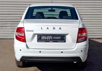 Подержанный автомобиль LADA (ВАЗ) Granta Sedan 2023 года (6 фото)