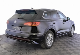 Подержанный автомобиль Volkswagen Touareg 2018 года (5 фото)