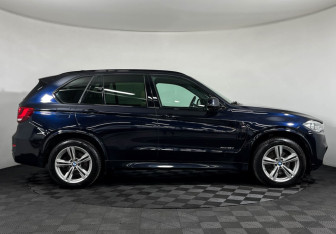 Подержанный автомобиль BMW X5 2017 года (6 фото)
