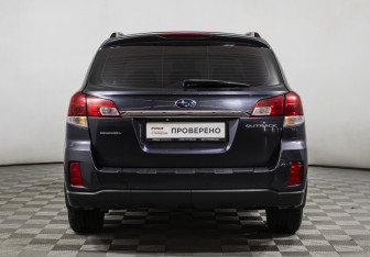 Подержанный автомобиль Subaru Outback Wagon 2010 года (6 фото)