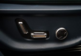 Подержанный автомобиль Zeekr X 2023 года (8 фото)