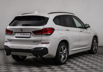 Подержанный автомобиль BMW X1 2020 года (5 фото)