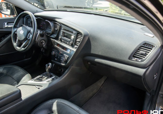 Подержанный автомобиль Kia Optima Sedan 2012 года (7 фото)