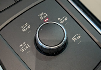 Подержанный автомобиль Mercedes-Benz GLE 2017 года (25 фото)