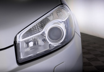 Подержанный автомобиль Nissan Qashqai 2012 года (17 фото)