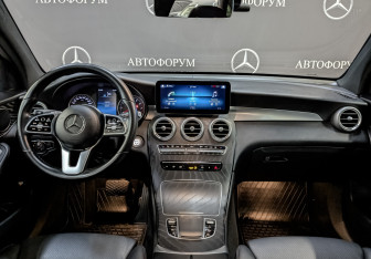 Подержанный автомобиль Mercedes-Benz GLC Coupe 2021 года (14 фото)