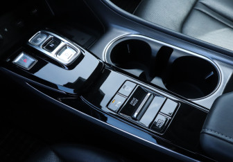Подержанный автомобиль Hyundai Sonata 2022 года (14 фото)