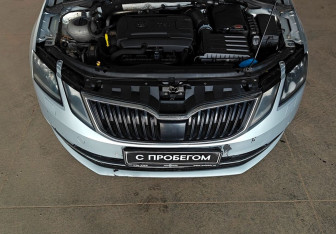Подержанный автомобиль Skoda Octavia Liftback 2017 года (16 фото)