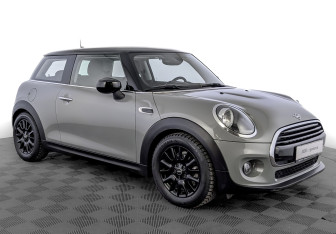 Подержанный автомобиль MINI Hatch 2021 года (3 фото)