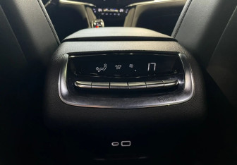 Подержанный автомобиль Cadillac XT6 2020 года (18 фото)