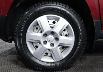 Подержанный автомобиль Renault Duster 2012 года (7 фото)