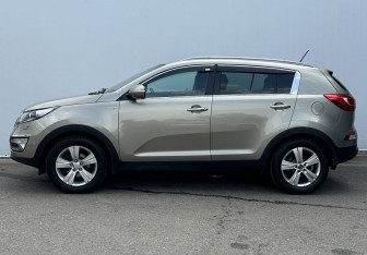 Подержанный автомобиль Kia Sportage 2013 года (8 фото)