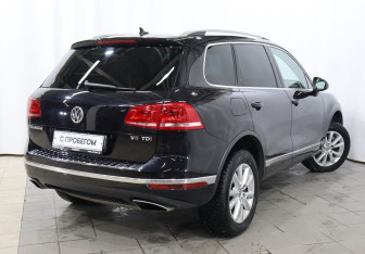 Подержанный автомобиль Volkswagen Touareg 2016 года (4 фото)