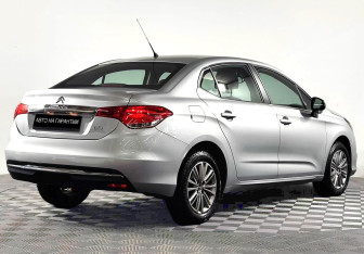 Подержанный автомобиль Citroen C4 Sedan 2020 года (3 фото)
