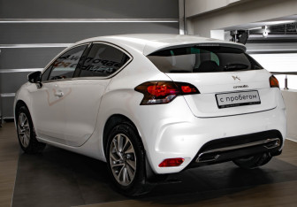Подержанный автомобиль Citroen DS4 2014 года (4 фото)