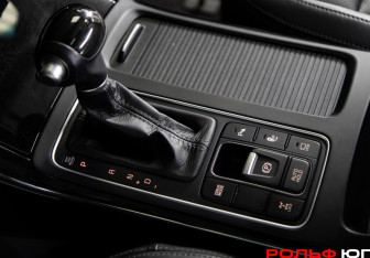 Подержанный автомобиль Kia Sorento 2017 года (16 фото)