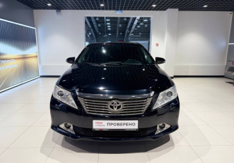 Подержанный автомобиль Toyota Camry Sedan 2014 года (5 фото)