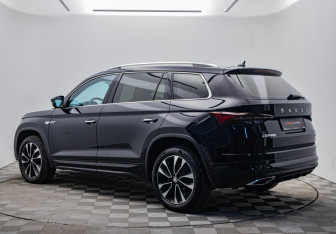 Подержанный автомобиль Skoda Kodiaq 2024 года (3 фото)