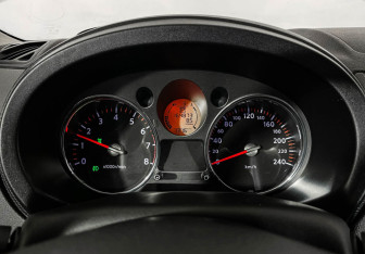 Подержанный автомобиль Nissan X-Trail 2008 года (11 фото)