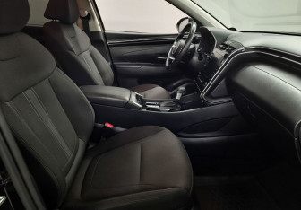 Подержанный автомобиль Hyundai Tucson 2022 года (9 фото)