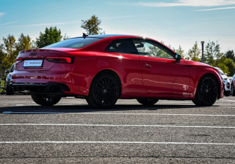 Подержанный автомобиль Audi A5 Coupe 2017 года (5 фото)