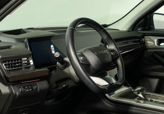 Подержанный автомобиль Exeed VX 2023 года (13 фото)