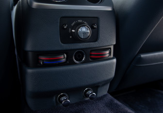 Подержанный автомобиль Rolls-Royce Ghost 2010 года (29 фото)