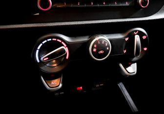 Подержанный автомобиль Kia Rio Hatchback 2021 года (24 фото)