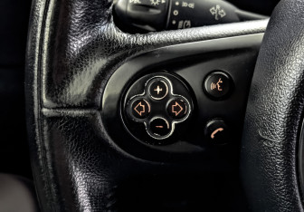 Подержанный автомобиль MINI Countryman 2012 года (27 фото)