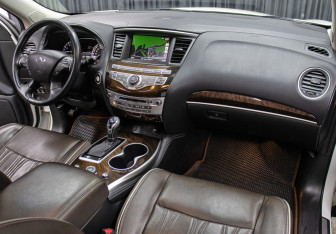 Подержанный автомобиль Infiniti QX60 2019 года (12 фото)