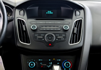 Подержанный автомобиль Ford Focus Hatchback 2019 года (15 фото)