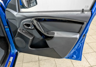 Подержанный автомобиль LADA (ВАЗ) Largus Wagon 2021 года (24 фото)
