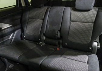 Подержанный автомобиль Mitsubishi Xpander 2023 года (14 фото)