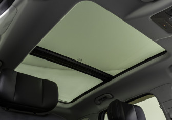 Подержанный автомобиль Jaecoo J7 2023 года (18 фото)