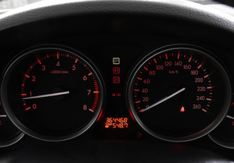 Подержанный автомобиль Mazda 6 Liftback 2011 года (11 фото)