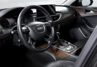 Подержанный автомобиль Audi A6 Sedan 2015 года (14 фото)
