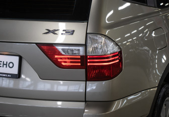 Подержанный автомобиль BMW X3 2008 года (20 фото)