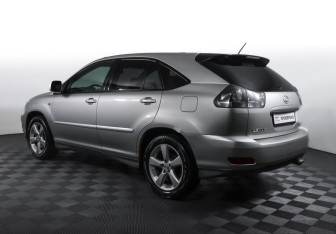 Подержанный автомобиль Lexus RX 2004 года (7 фото)