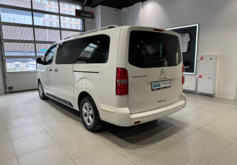 Подержанный автомобиль Citroen SpaceTourer 2019 года (6 фото)