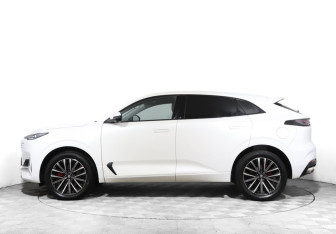 Подержанный автомобиль Changan UNI-K 2023 года (8 фото)