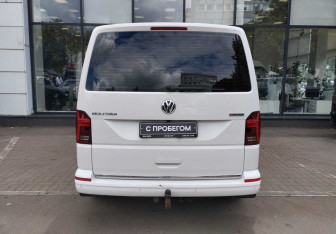 Подержанный автомобиль Volkswagen Multivan 2020 года (7 фото)