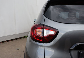 Подержанный автомобиль Renault Kaptur 2020 года (10 фото)