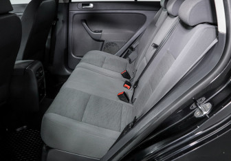 Подержанный автомобиль Volkswagen Golf Plus 2008 года (10 фото)